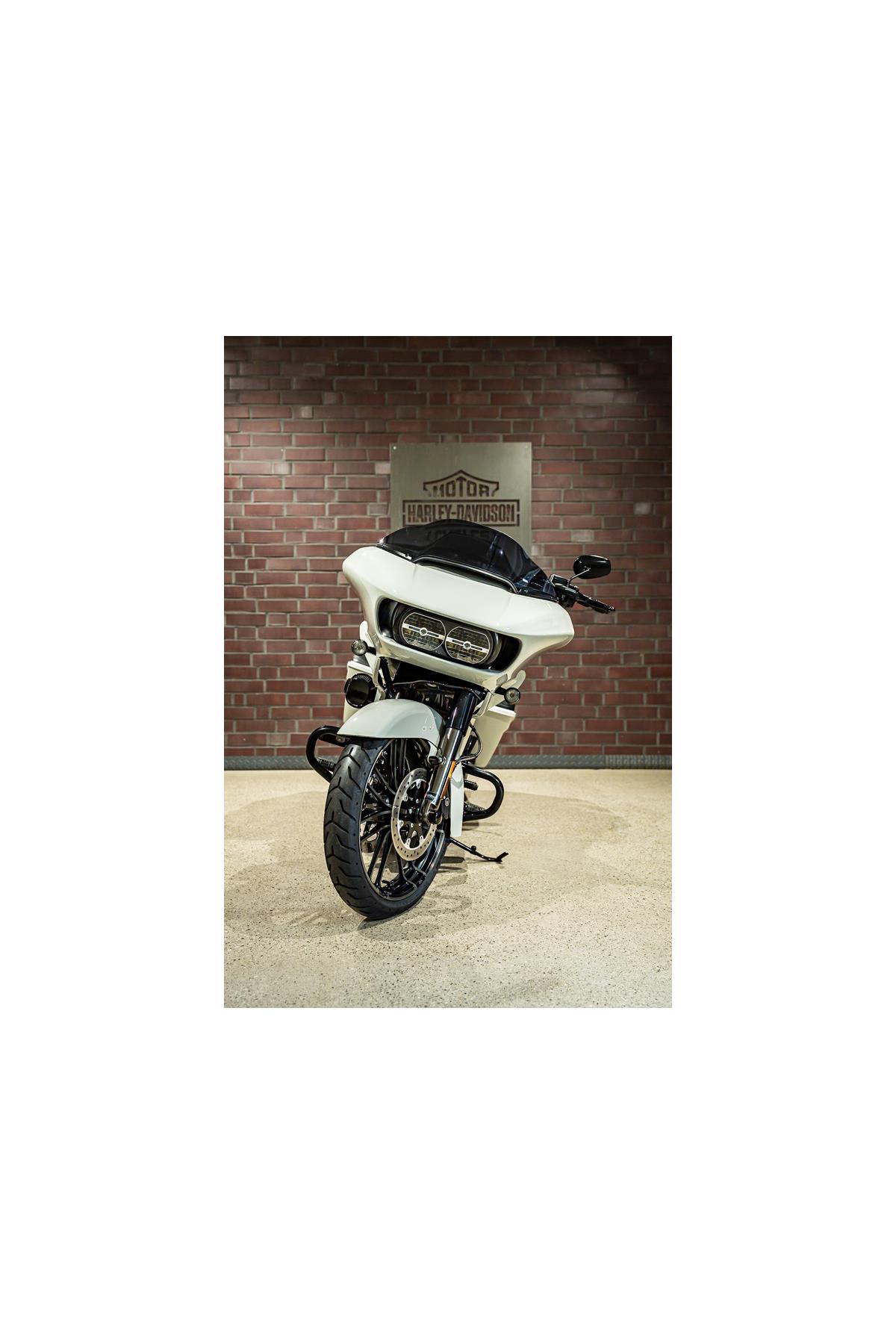 FLTRXSE CVO ROAD GLIDE KLAPPENAUSPUFF