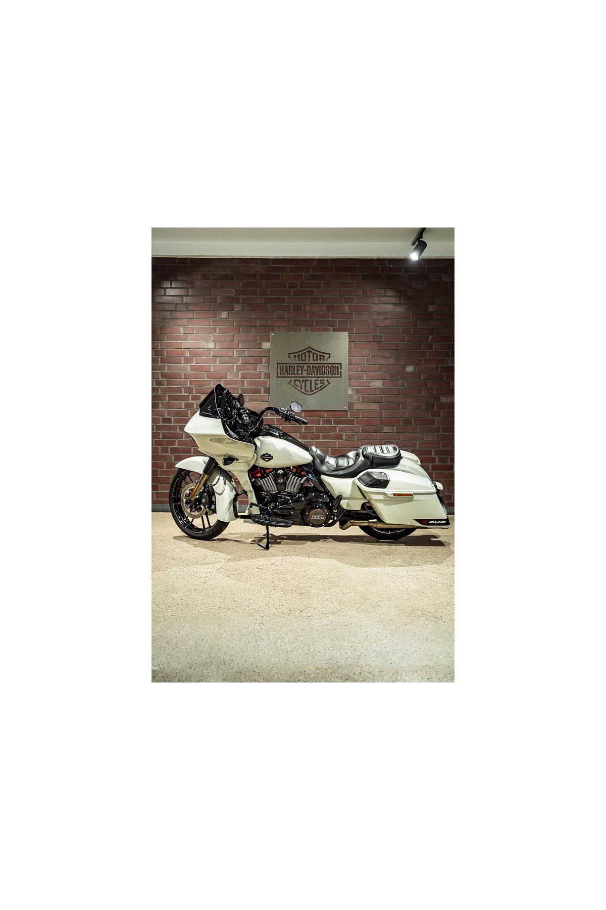 FLTRXSE CVO ROAD GLIDE KLAPPENAUSPUFF