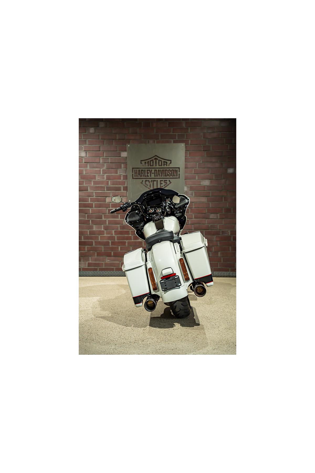 FLTRXSE CVO ROAD GLIDE KLAPPENAUSPUFF