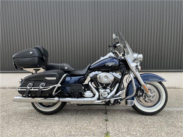 2013 HARLEY-DAVIDSON ROAD KING