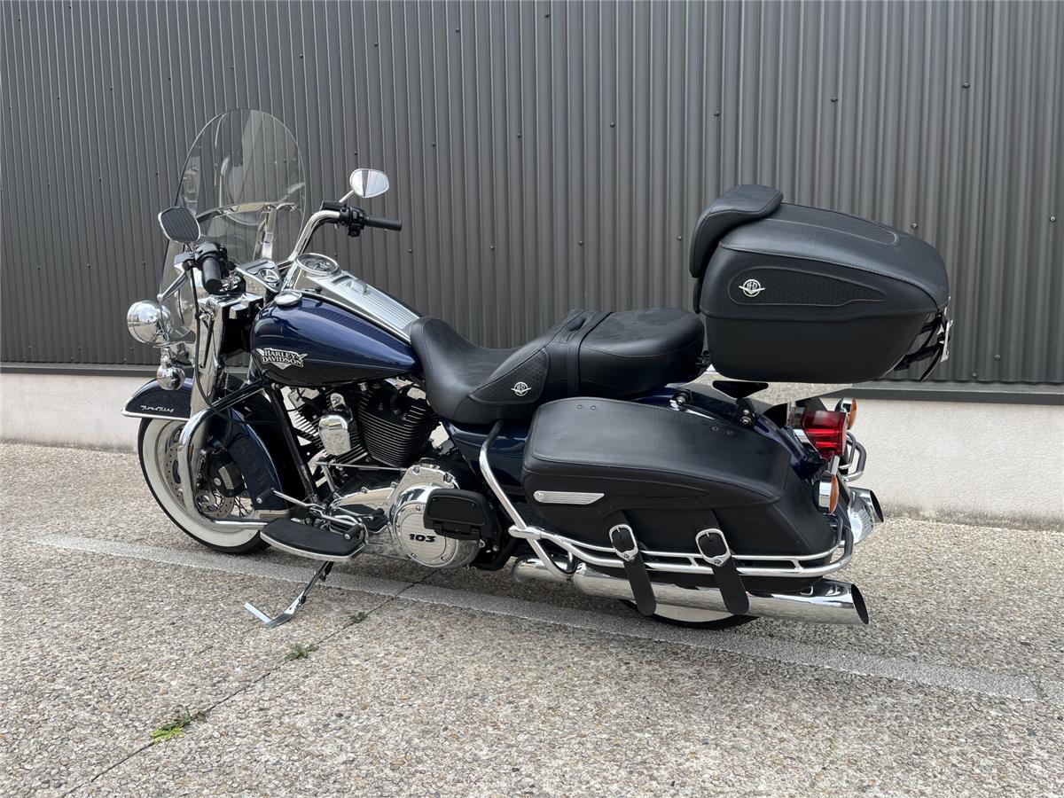 2013 HARLEY-DAVIDSON ROAD KING