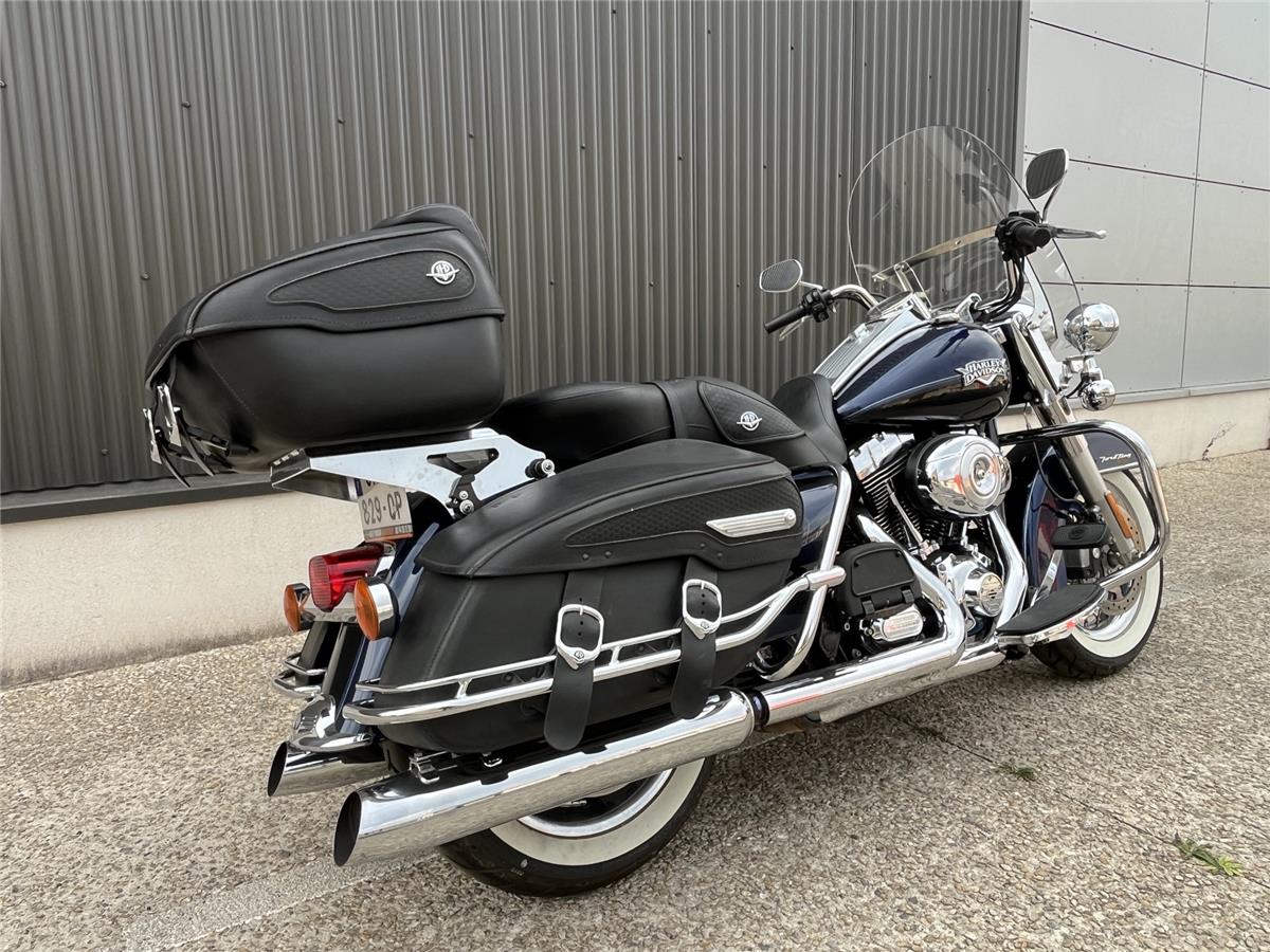 2013 HARLEY-DAVIDSON ROAD KING