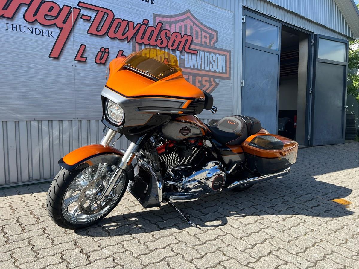 FLHXSE CVO Street Glide Jekill & Hyde