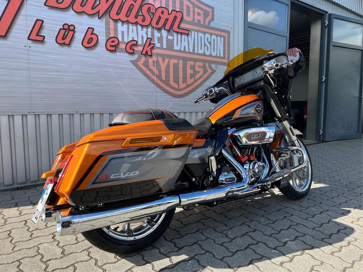 FLHXSE CVO Street Glide Jekill & Hyde
