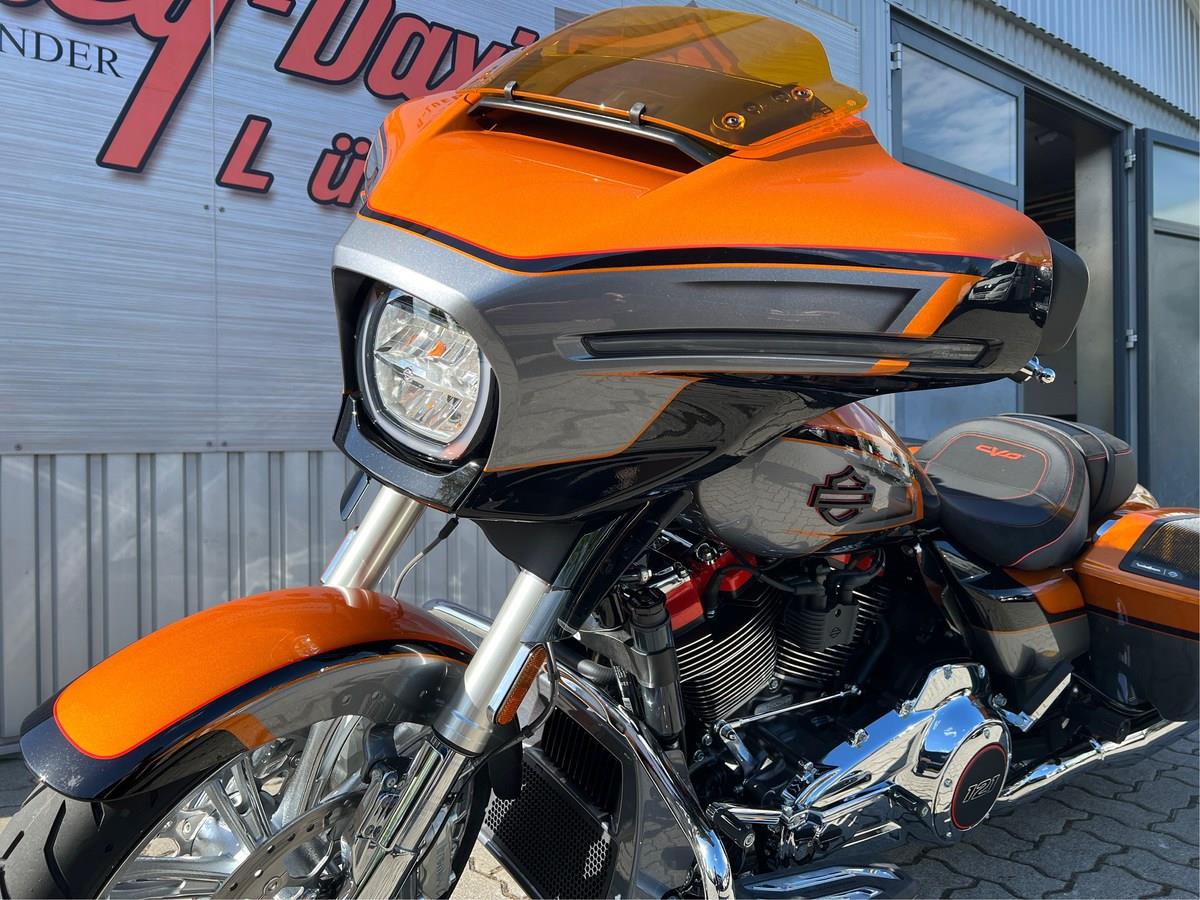 FLHXSE CVO Street Glide Jekill & Hyde