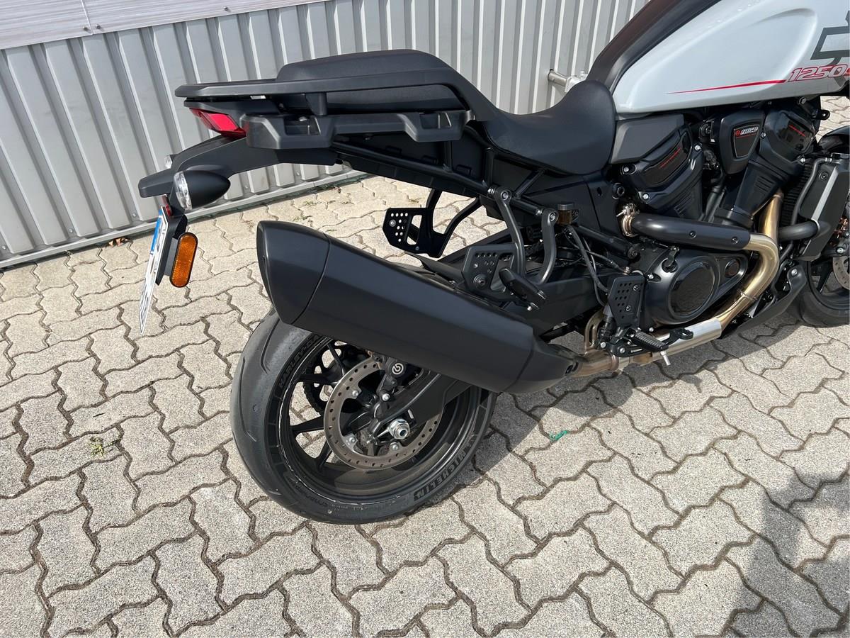 RA1250ST Pan America ST 