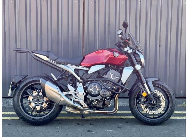 Honda CB1000R 2024