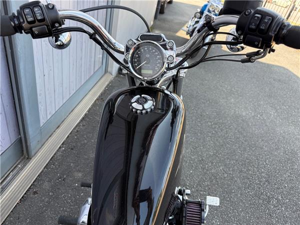 2016 HARLEY-DAVIDSON SPORTSTER XL1200V SEVENTY TWO