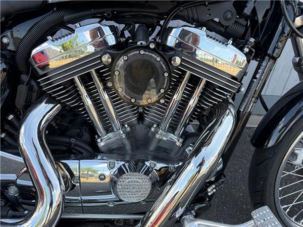 2016 HARLEY-DAVIDSON SPORTSTER XL1200V SEVENTY TWO