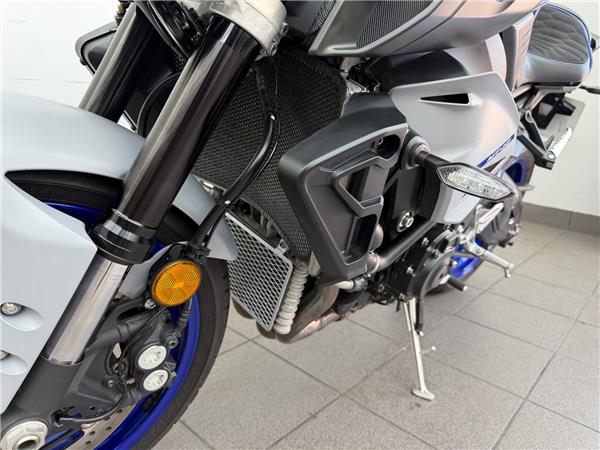 2021 YAMAHA MT-10