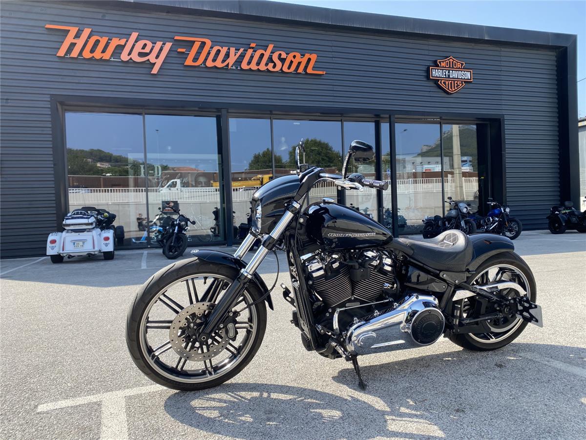 2017 HARLEY-DAVIDSON BREAKOUT