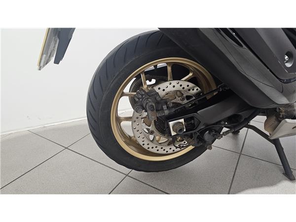 2022 YAMAHA TMAX