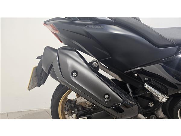 2022 YAMAHA TMAX
