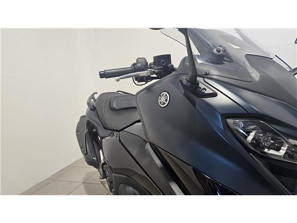 2022 YAMAHA TMAX