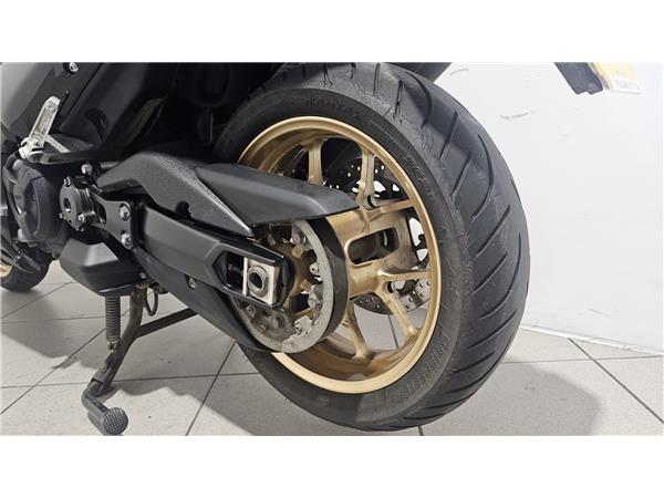 2022 YAMAHA TMAX
