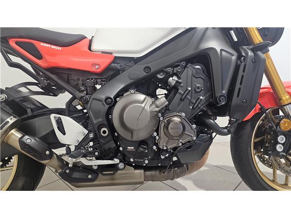2025 YAMAHA XSR900