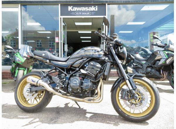 KAWASAKI Z900RS