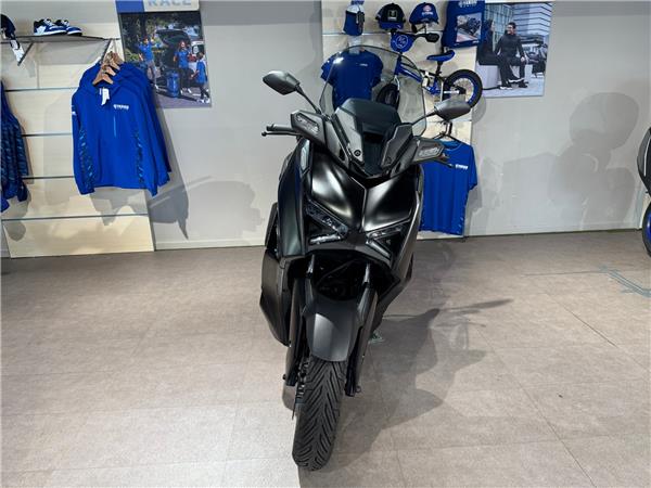 2024 YAMAHA XMAX 300 TECH MAX