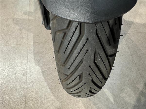 2024 YAMAHA XMAX 300 TECH MAX