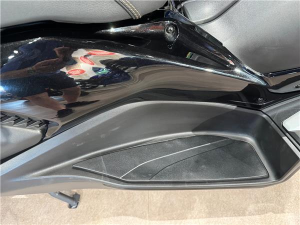 2024 YAMAHA XMAX 300 TECH MAX