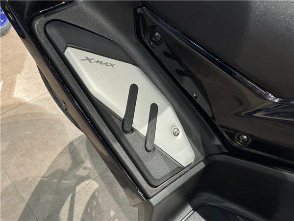 2024 YAMAHA XMAX 300 TECH MAX