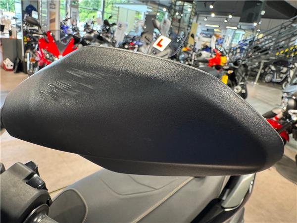 2024 YAMAHA XMAX 300 TECH MAX