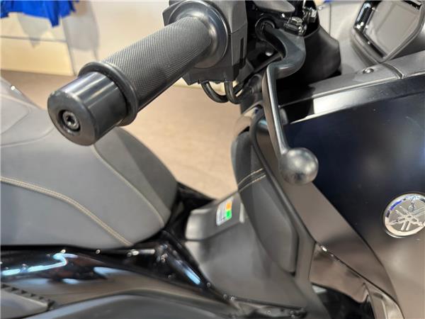 2024 YAMAHA XMAX 300 TECH MAX