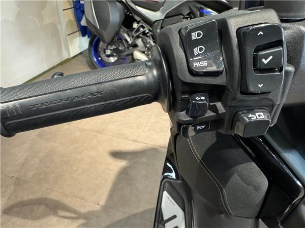 2024 YAMAHA XMAX 300 TECH MAX