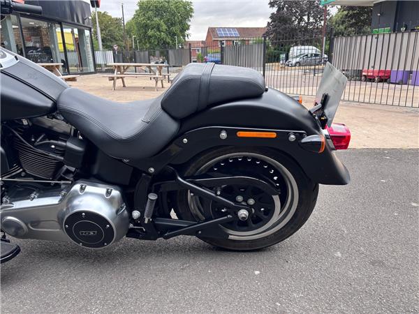 2018 HARLEY-DAVIDSON FAT BOY