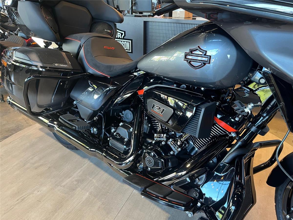 2025 HARLEY-DAVIDSON STREET GLIDE