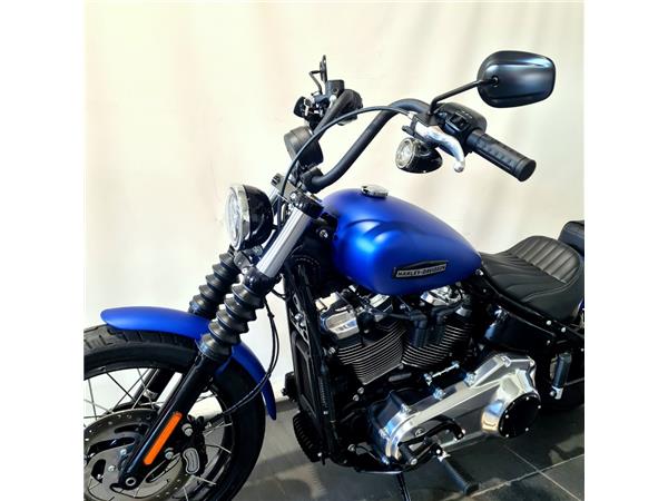 HARLEY-DAVIDSON STREET BOB
