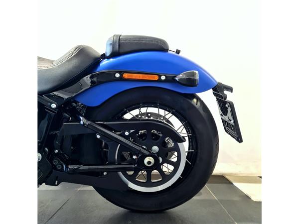 HARLEY-DAVIDSON STREET BOB
