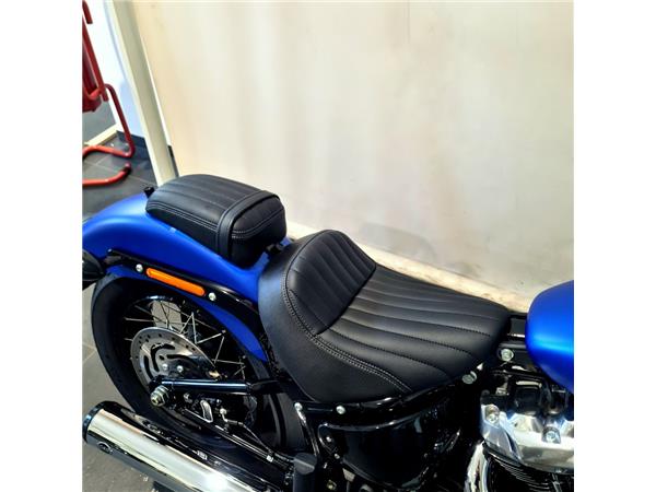 HARLEY-DAVIDSON STREET BOB