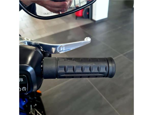 HARLEY-DAVIDSON STREET BOB