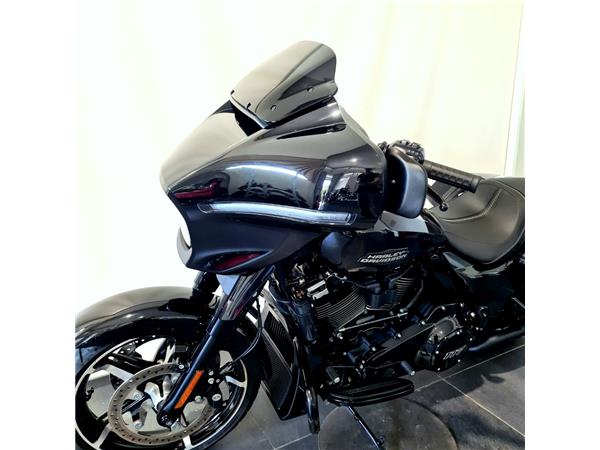HARLEY-DAVIDSON STREET GLIDE 