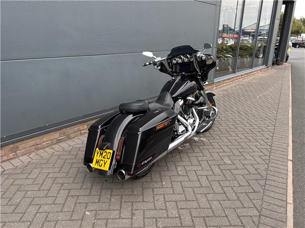 2020 HARLEY-DAVIDSON CVO FLHXSE STREET GLIDE