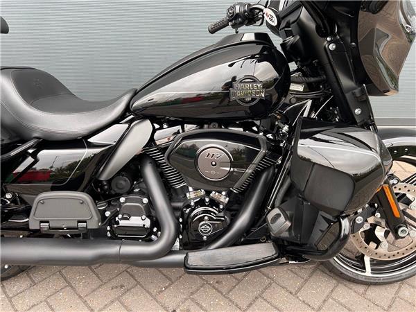 2025 HARLEY-DAVIDSON TOURING FLHXU STREET GLIDE ULTRA