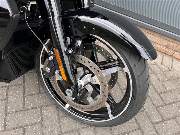 2025 HARLEY-DAVIDSON TOURING FLHXU STREET GLIDE ULTRA