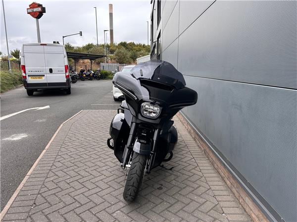 2025 HARLEY-DAVIDSON TOURING FLHXU STREET GLIDE ULTRA
