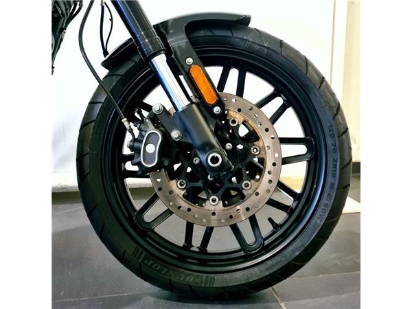 HARLEY-DAVIDSON XL 1200 CX ROADSTER