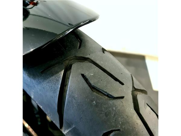 HARLEY-DAVIDSON XL 1200 CX ROADSTER