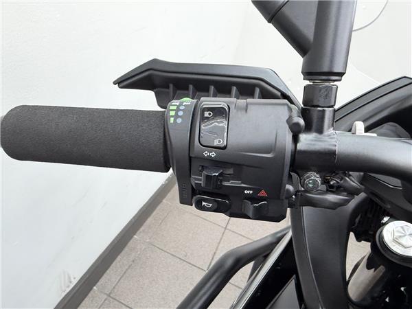  YAMAHA TRACER 7
