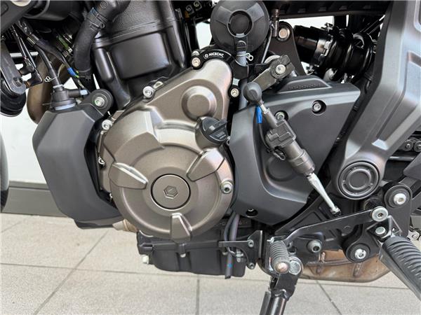  YAMAHA TRACER 7