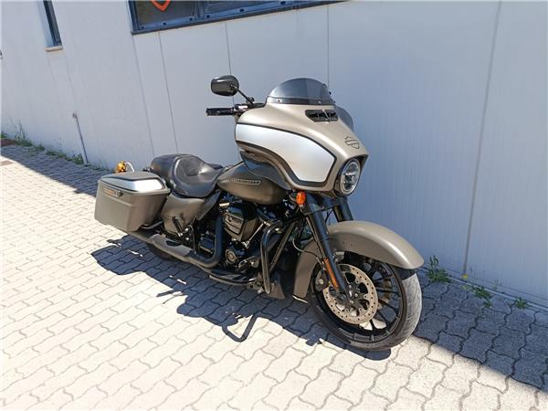 2019 Street Glide Special