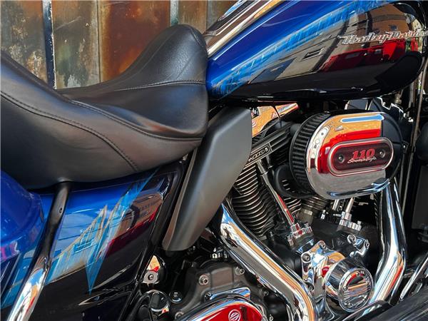 2014 Harley-Davidson CVO
