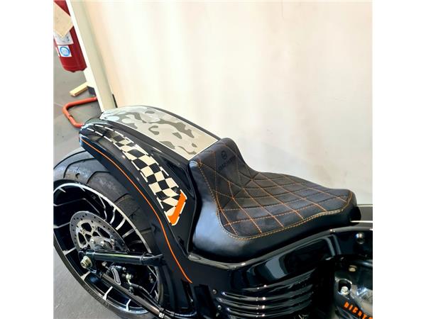 HARLEY-DAVIDSON BREAKOUT 