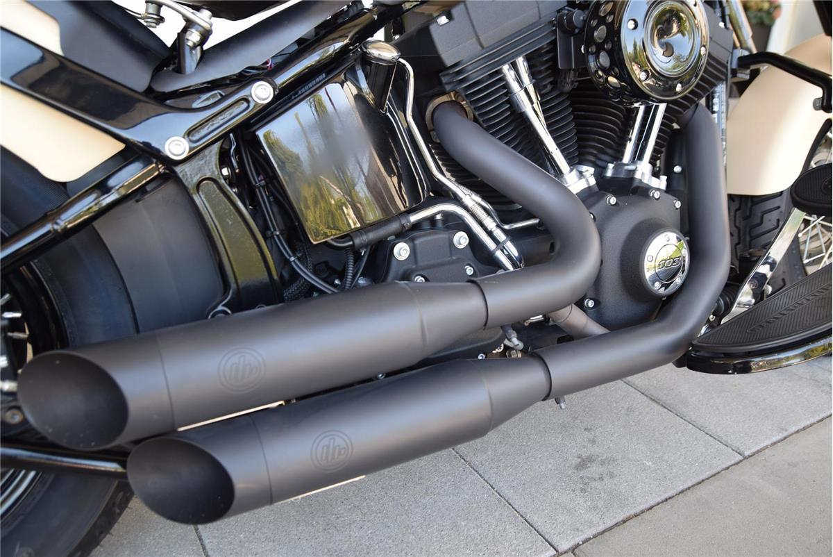 FLS Softail Slim mit KessTech Auspuff