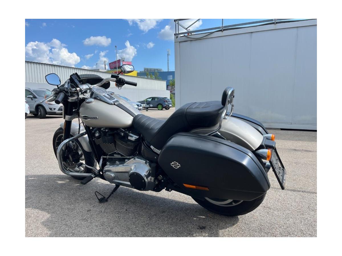2018 Harley-Davidson Softail Sport Glide FLSB