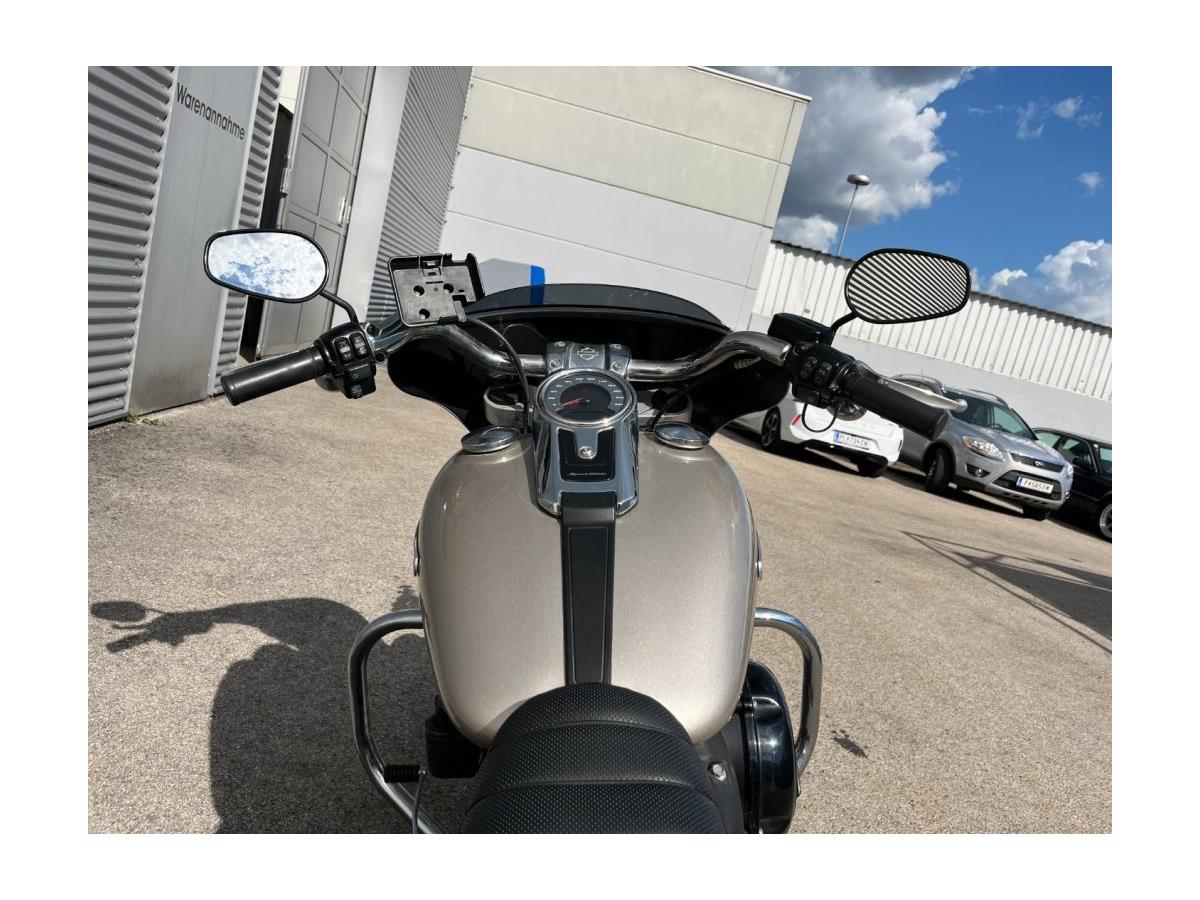 2018 Harley-Davidson Softail Sport Glide FLSB