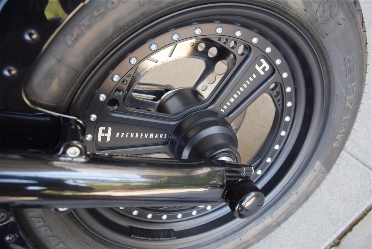 FLS SOFTAIL SLIM mit KessTech Auspuff